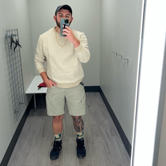 Hello Gorgeous - Picture 2 of 3